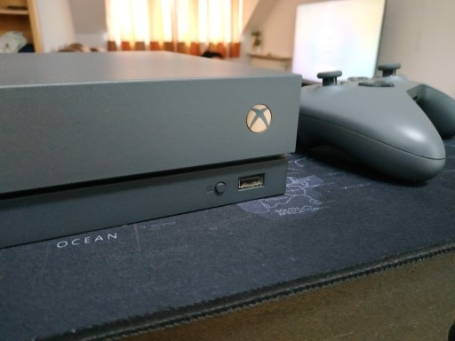 Zdjęcie oferty: Xbox One X Limitowany Stan Idealny