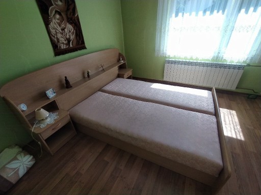 Zdjęcie oferty: łóżko z materacami