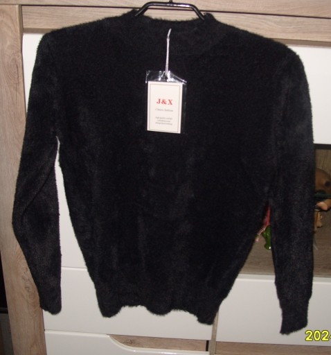 Zdjęcie oferty: Czarny Alpaczkowy NOWY Sweterek J&X r. M/L