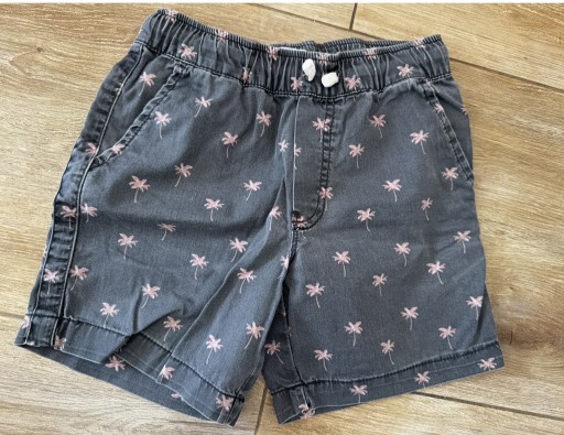 Zdjęcie oferty: Spodenki Zara, stan normalny, wzrost 122