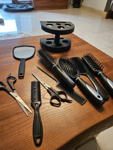Zdjęcie oferty: Zestaw fryzjerski, 10 elementów