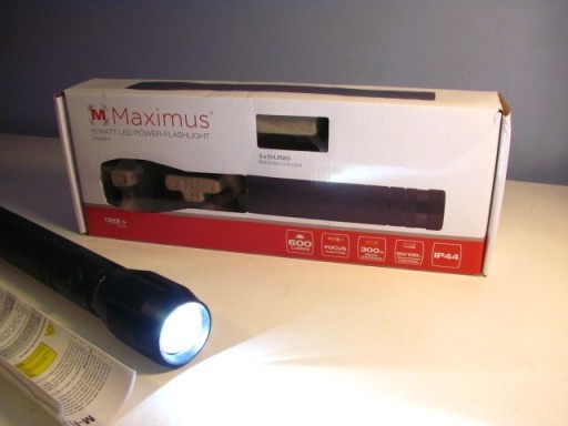 Zdjęcie oferty: Latarka ręczna Led - Maximus moc 10W  600 lumenów