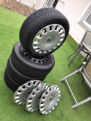 Zdjęcie oferty: Kola zimowe Nokian WR D4 205 55 16