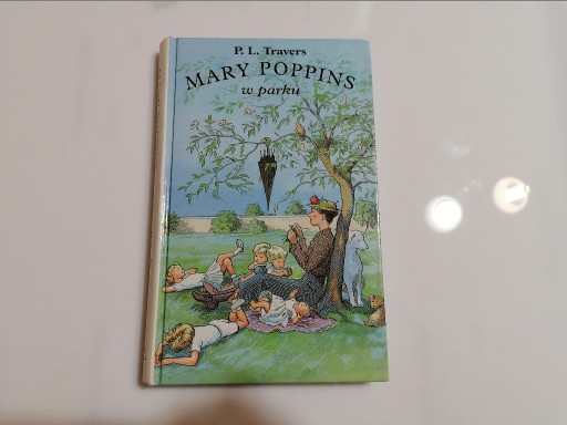 Zdjęcie oferty: Mary Poppins w parku Pamela Lyndon Travers