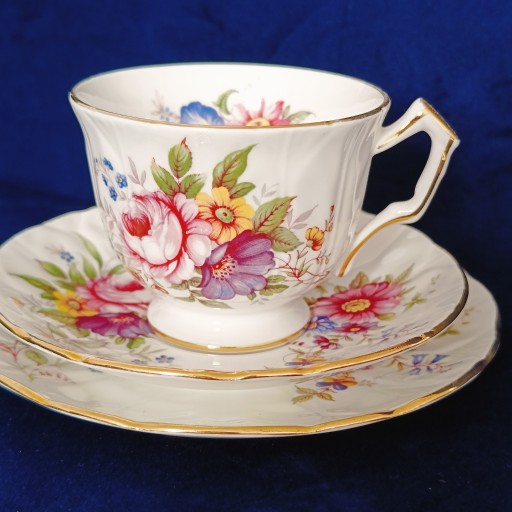 Zdjęcie oferty: *WIOSENNA filiżanka porcelana Portland Works 1945+