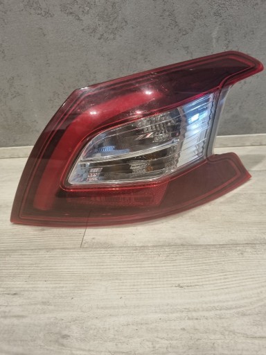 Zdjęcie oferty: Lampa tył prawa Peugeot 308 II