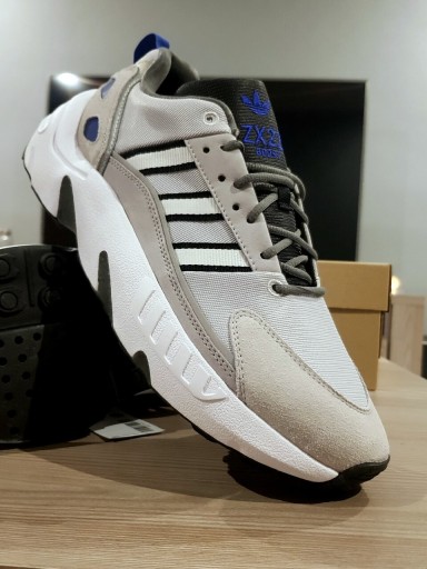 Zdjęcie oferty: Adidas męskie buty sportowe ZX 22 Boost r. 42 2/3