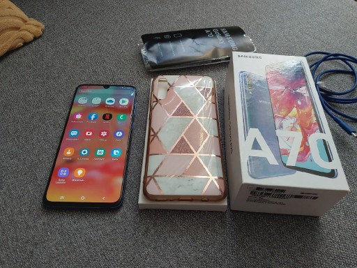 Zdjęcie oferty: Samsung Galaxy A70 kompletny