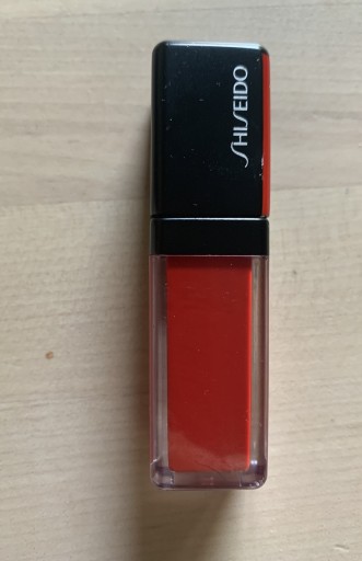 Zdjęcie oferty: Błyszczyk Shiseido Techno Red 304 