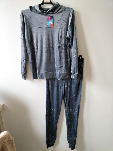 Zdjęcie oferty: Dres welurowy szary L/XL