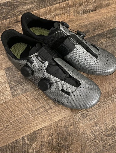 Zdjęcie oferty: Buty szosowe Fizik Vento Stabilita Carbon rozm 42