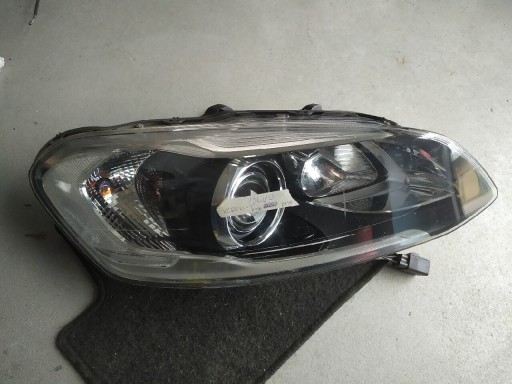 Zdjęcie oferty: Lampa prawa xenon Volvo XC60 lift 7 Pinów 13-17