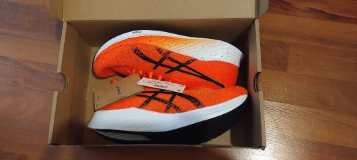 Zdjęcie oferty: Asics Magic Speed 