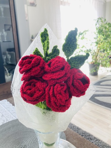 Zdjęcie oferty: Bukiet czerwonych róż , ręcznie robiony, handmade