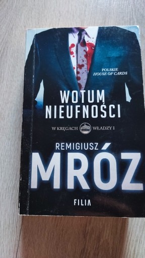 Zdjęcie oferty: Wotum Nieufności - Remigiusz Mróz