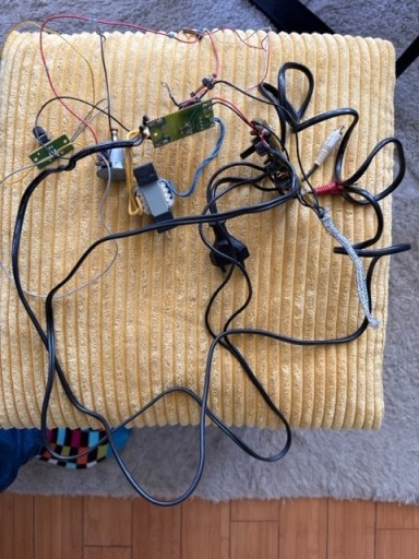 Zdjęcie oferty: Elektronika z przedwzmacniaczem i silnikiem gramofonu DENON DP-300F