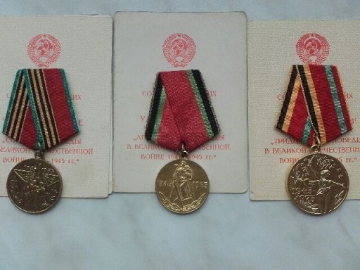Zdjęcie oferty: Medale odznaczenia radzieckie