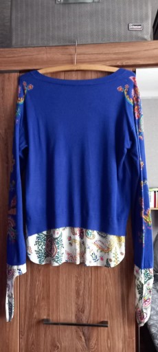 Zdjęcie oferty: Sweterek Desigual