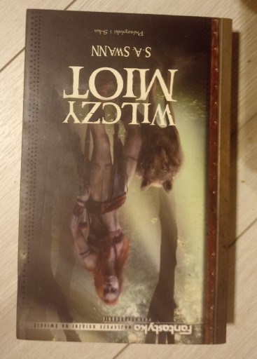 Zdjęcie oferty: Wilczy miot. Autor S. A. Swann.