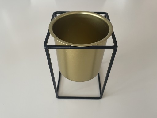 Zdjęcie oferty: Złota metalowa osłonka 9,5 cm 10 cm na stojaku