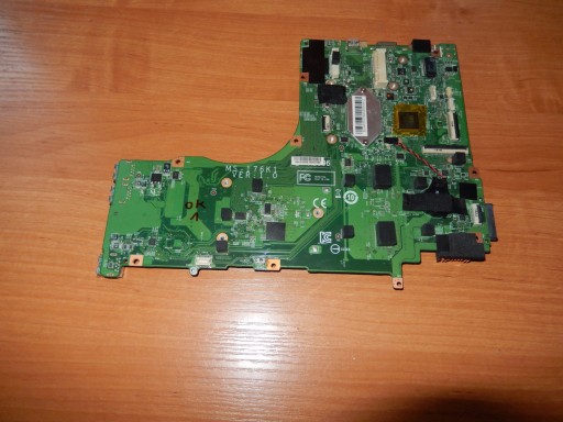 Zdjęcie oferty: Płyta główna MSI GX70 MS-176K1 (AMD)