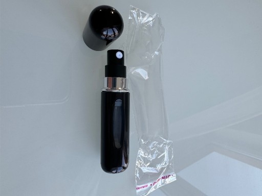 Zdjęcie oferty: Atomizer do perfum w podróży i w domu Okazja 