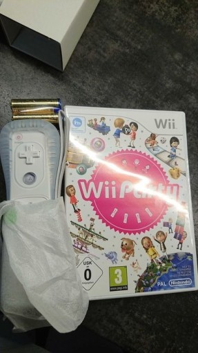 Zdjęcie oferty: WiiParty+kontroler ruchu Nintendo nowy 