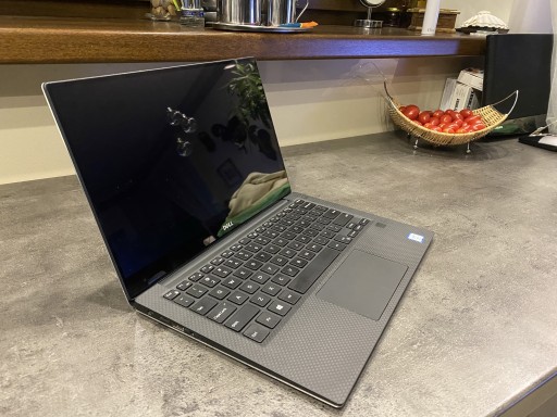 Zdjęcie oferty: DELL XPS 13  i7-8550U 1.80 RAM 16GB SSD 512GB 