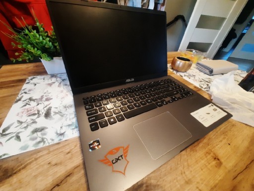 Zdjęcie oferty: Laptop  stan jak nowy.OKAZJAA!!!
