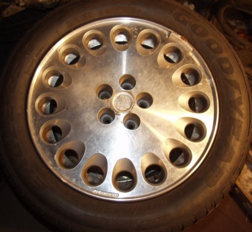 Zdjęcie oferty: Alfa Romeo 164 Felga Aluminiowa 16 "