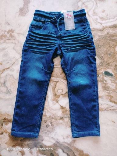 Zdjęcie oferty: Spodnie chłopiec, 104, jeans, jogger, wygodne 