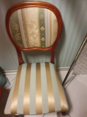 Zdjęcie oferty: krzesło drewniane