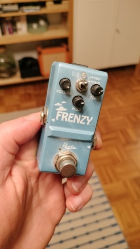 Zdjęcie oferty: Efekt gitarowy Fuzz Frenzy Nano Rowin