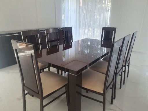 Zdjęcie oferty: Elegancki włoski komplet stół, 8 krzeseł+2 komody