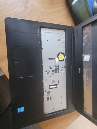 Zdjęcie oferty: Dell Latitude 3550 / uszkodzony