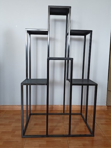 Zdjęcie oferty: Kwietnik 6 półek metalowy LOFT