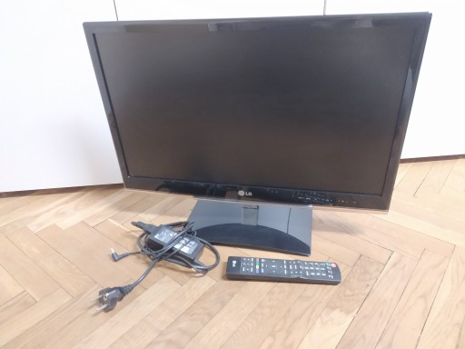 Zdjęcie oferty: Monitor/Telewizor LG M2450D-PZ 24" 1920 x 1080