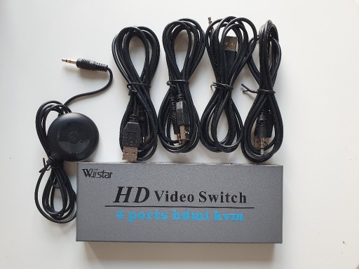 Zdjęcie oferty: HDMI KVM USB 4-portowy rozdzielacz przełącznik 4K