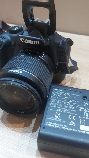 Zdjęcie oferty: Aparat fotograficzny Canon EOS 1300D