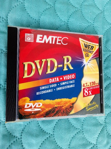 Zdjęcie oferty: PUDEŁKO CD  JEWEL CASE firmowe EMTEC  SUPER JAKOŚĆ