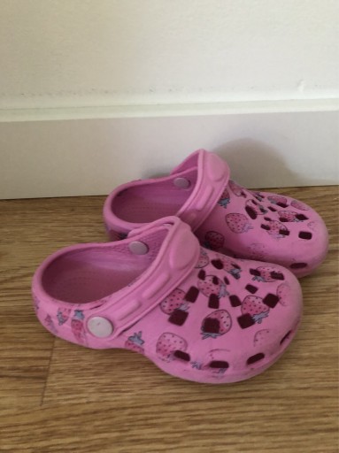 Zdjęcie oferty: Klapki crocs roz 24