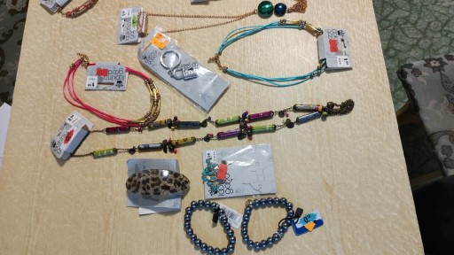 Zdjęcie oferty: Biżuteria tanio kolczyki naszyjniki bransoletki