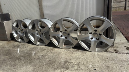 Zdjęcie oferty: Felgi aluminiowe 16” 5x114.3 – komplet 4 szt. – Suzuki SX4, Toyota, Kia
