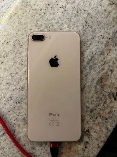 Zdjęcie oferty: Telefon iPhone 8 Plus 