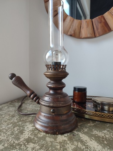Zdjęcie oferty: Lampa elektryczna stylizowana na naftową 
