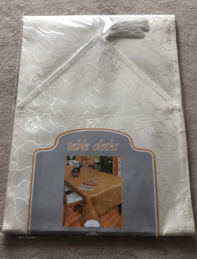 Zdjęcie oferty: Bieżnik 170x33cm i komplet 6 podkładek na stół