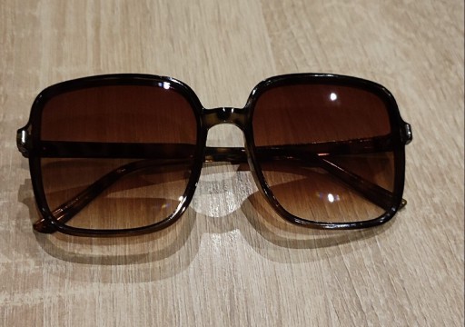 Zdjęcie oferty: Okulary przeciwsłoneczne damskie 