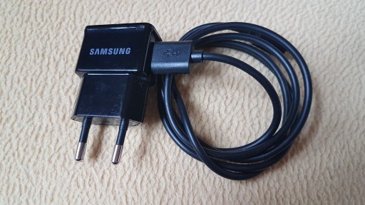 Zdjęcie oferty: Ładowarka sieciowa ETA0U81EBE USB do Samsung 1000 mA