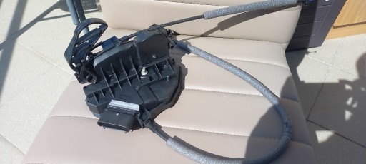 Zdjęcie oferty: Zamek drzwi prawy przód 8 PIN Ford Fokus MK3 2014 