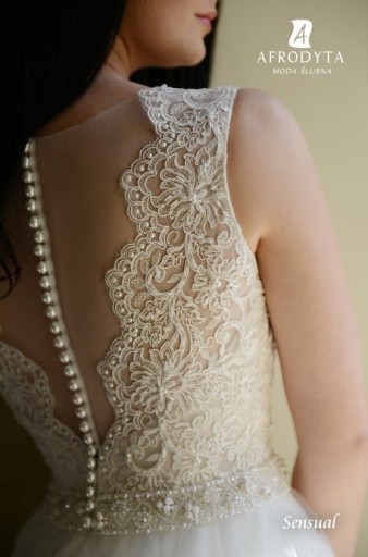 Zdjęcie oferty: Suknia ślubna XS księżniczka biała koronka perły